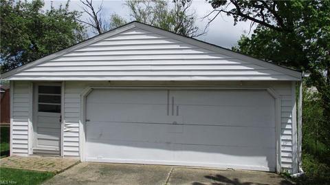 1357 E 289th St, Wickliffe, OH 44092 photo 24