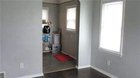 1357 E 289th St, Wickliffe, OH 44092 photo 6