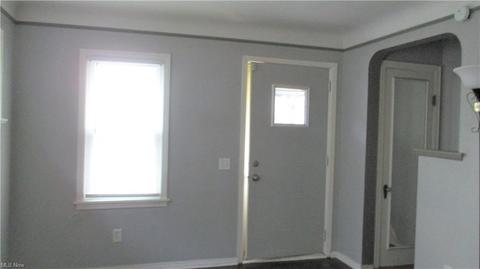 1357 E 289th St, Wickliffe, OH 44092 photo 3