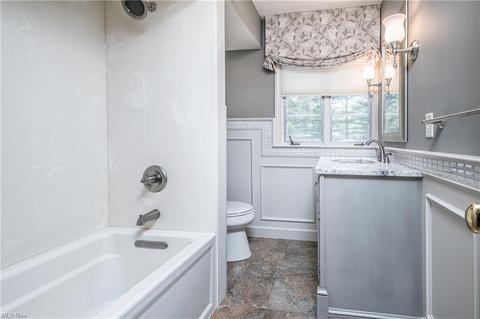 2330 Strathmore Dr NW, Canton, OH 44708 photo 30