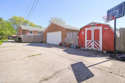 351 Ohio St, Elyria, OH 44035 photo 26