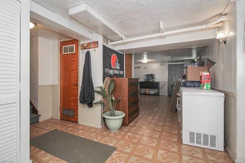 351 Ohio St, Elyria, OH 44035 photo 23