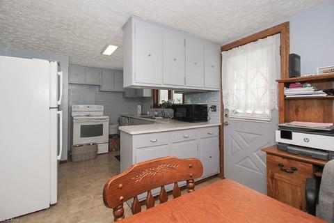 351 Ohio St, Elyria, OH 44035 photo 6