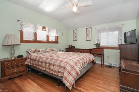 351 Ohio St, Elyria, OH 44035 photo 11