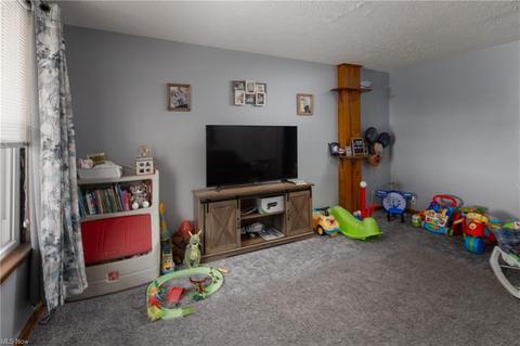 602 Grant St, Dennison, OH 44621 photo 3