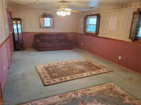 2120 E 41st St, Lorain, OH 44055 photo 4