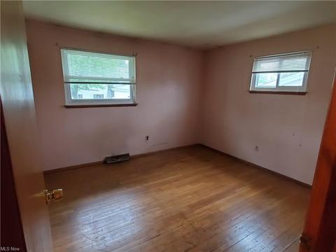 2120 E 41st St, Lorain, OH 44055 photo 12