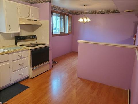 2120 E 41st St, Lorain, OH 44055 photo 8