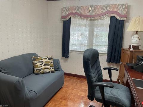 8011 Salinas Trl, Boardman, OH 44512 photo 5