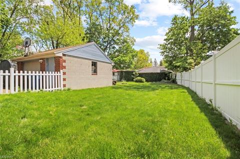 666 Elm St, Struthers, OH 44471 photo 14