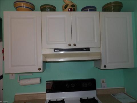 1957 E 31st St, Lorain, OH 44055 photo 9