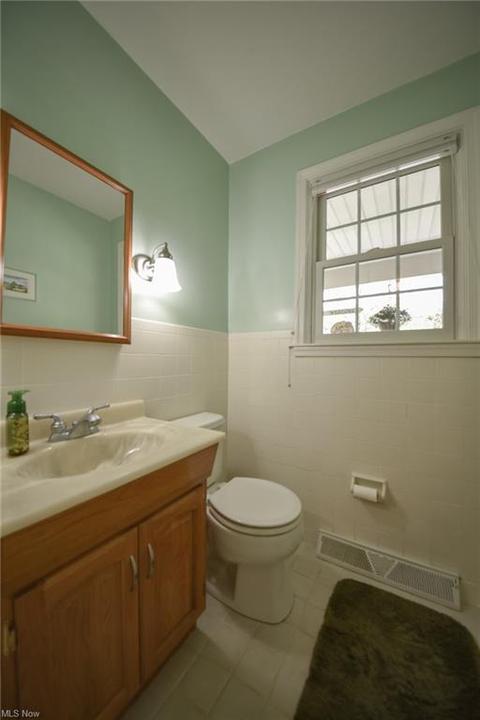 3390 E Smith Rd, Medina, OH 44256 photo 13