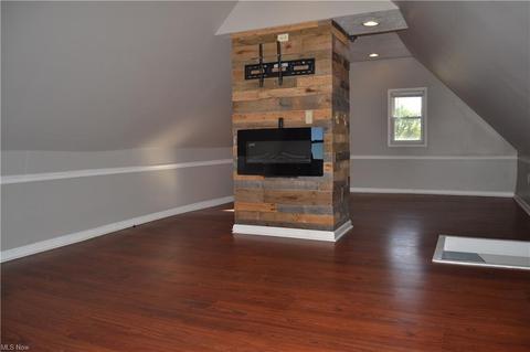 352 E River St, Elyria, OH 44035 photo 23