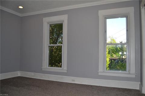 352 E River St, Elyria, OH 44035 photo 16