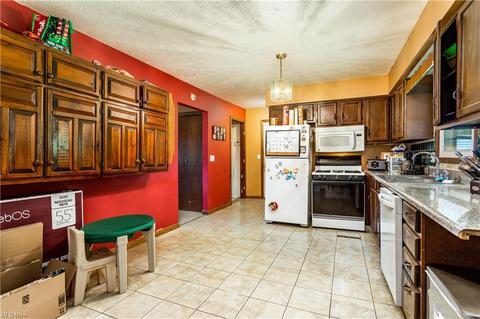 10880 Middle Ave, Elyria, OH 44035 photo 6