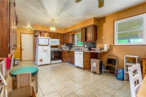 10880 Middle Ave, Elyria, OH 44035 photo 5