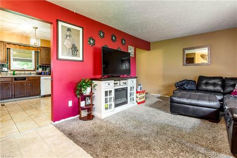 10880 Middle Ave, Elyria, OH 44035 photo 2