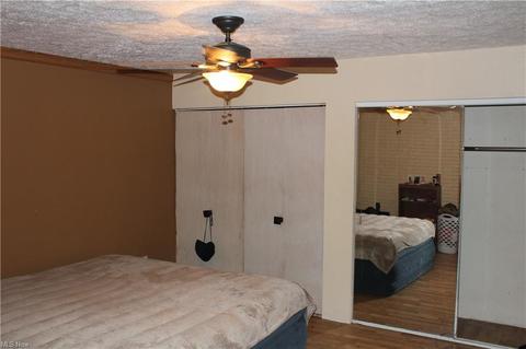 180 Brace Ave, Elyria, OH 44035 photo 9