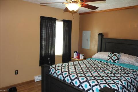 180 Brace Ave, Elyria, OH 44035 photo 6