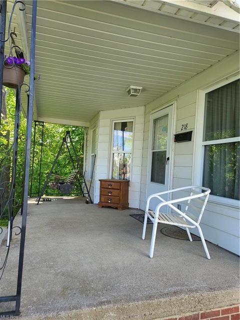 218 13th St, Elyria, OH 44035 photo 4