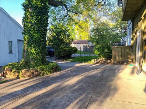 17894 Sheldon Rd, Brook Park, OH 44142 photo 18
