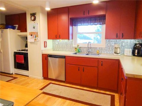 17894 Sheldon Rd, Brook Park, OH 44142 photo 2
