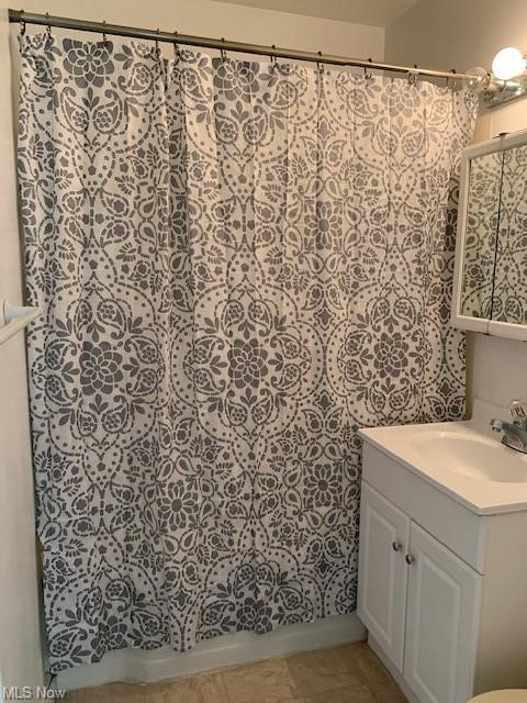 1716 Maple St, Wickliffe, OH 44092 photo 4