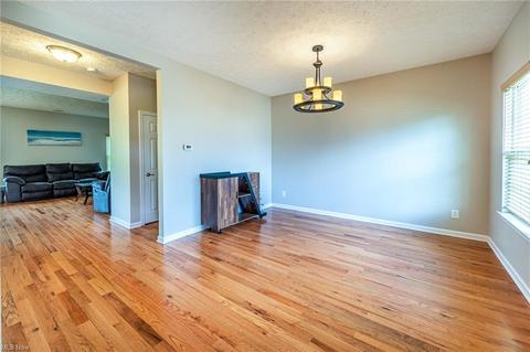 6857 Birchbark Ave NE, Canton, OH 44721 photo 5
