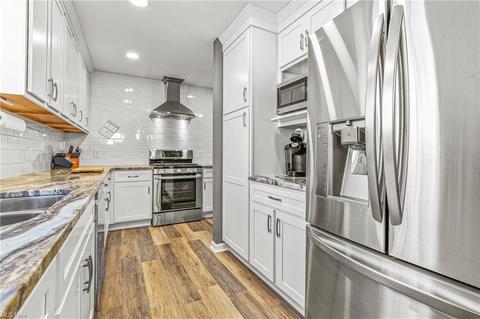 60 E 220th St, Euclid, OH 44123 photo 9