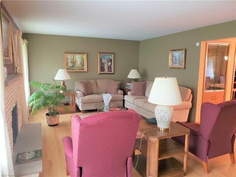 1739 E Park Haven Dr, Seven Hills, OH 44131 photo 6