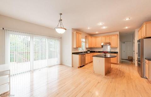6620 Andre Ln, Solon, OH 44139 photo 8