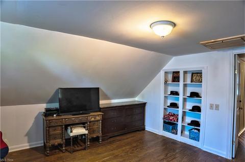 272 Baker St, Berea, OH 44017 photo 14