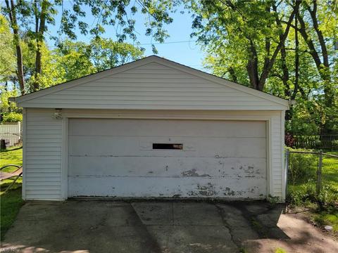 272 Baker St, Berea, OH 44017 photo 19