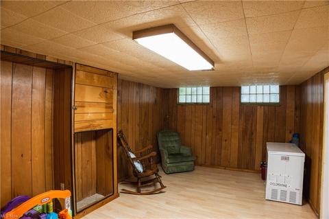 272 Baker St, Berea, OH 44017 photo 16