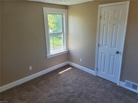 7015 Wolf Ave, Parma, OH 44129 photo 16