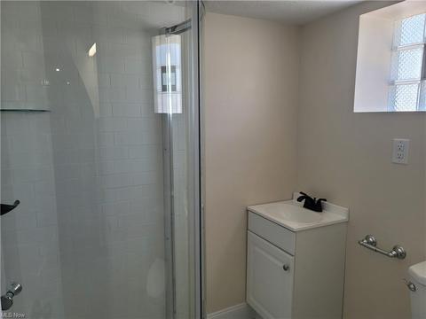 7015 Wolf Ave, Parma, OH 44129 photo 24