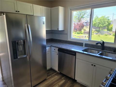 7015 Wolf Ave, Parma, OH 44129 photo 7