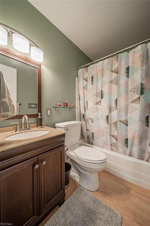 6345 Bryson Dr, Mentor, OH 44060 photo 9
