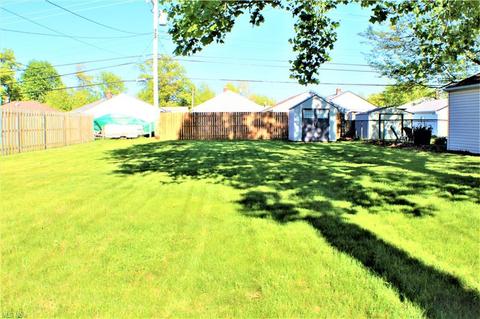 745 Pendley Rd, Willowick, OH 44095 photo 17