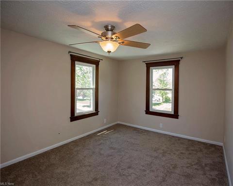 327 Kenyon Ave, Elyria, OH 44035 photo 29