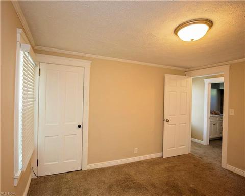 327 Kenyon Ave, Elyria, OH 44035 photo 21