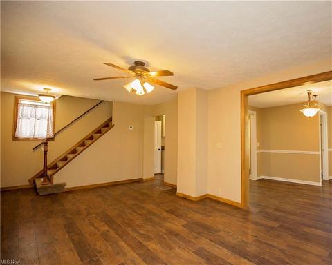 327 Kenyon Ave, Elyria, OH 44035 photo 7