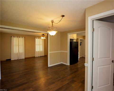 327 Kenyon Ave, Elyria, OH 44035 photo 9