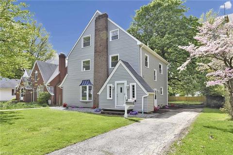 2046 E 224th St, Euclid, OH 44117 photo 1