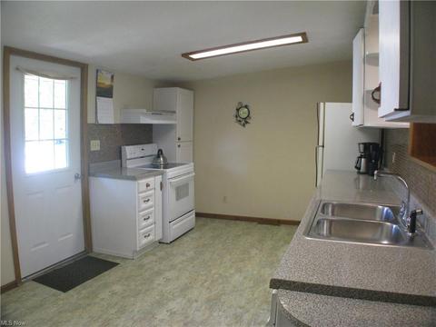 285 E Main St, Orwell, OH 44076 photo 7