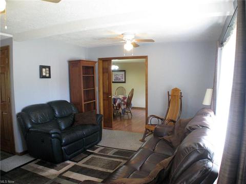 285 E Main St, Orwell, OH 44076 photo 10