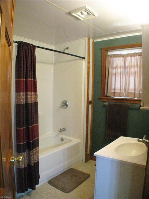 285 E Main St, Orwell, OH 44076 photo 13