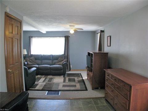 285 E Main St, Orwell, OH 44076 photo 11