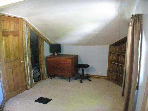 285 E Main St, Orwell, OH 44076 photo 17