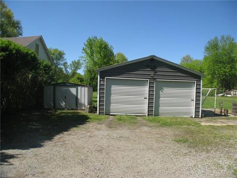285 E Main St, Orwell, OH 44076 photo 3